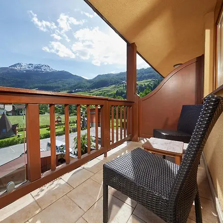 Hotell Sunny 4*