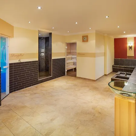 Hotell Sunny 4*